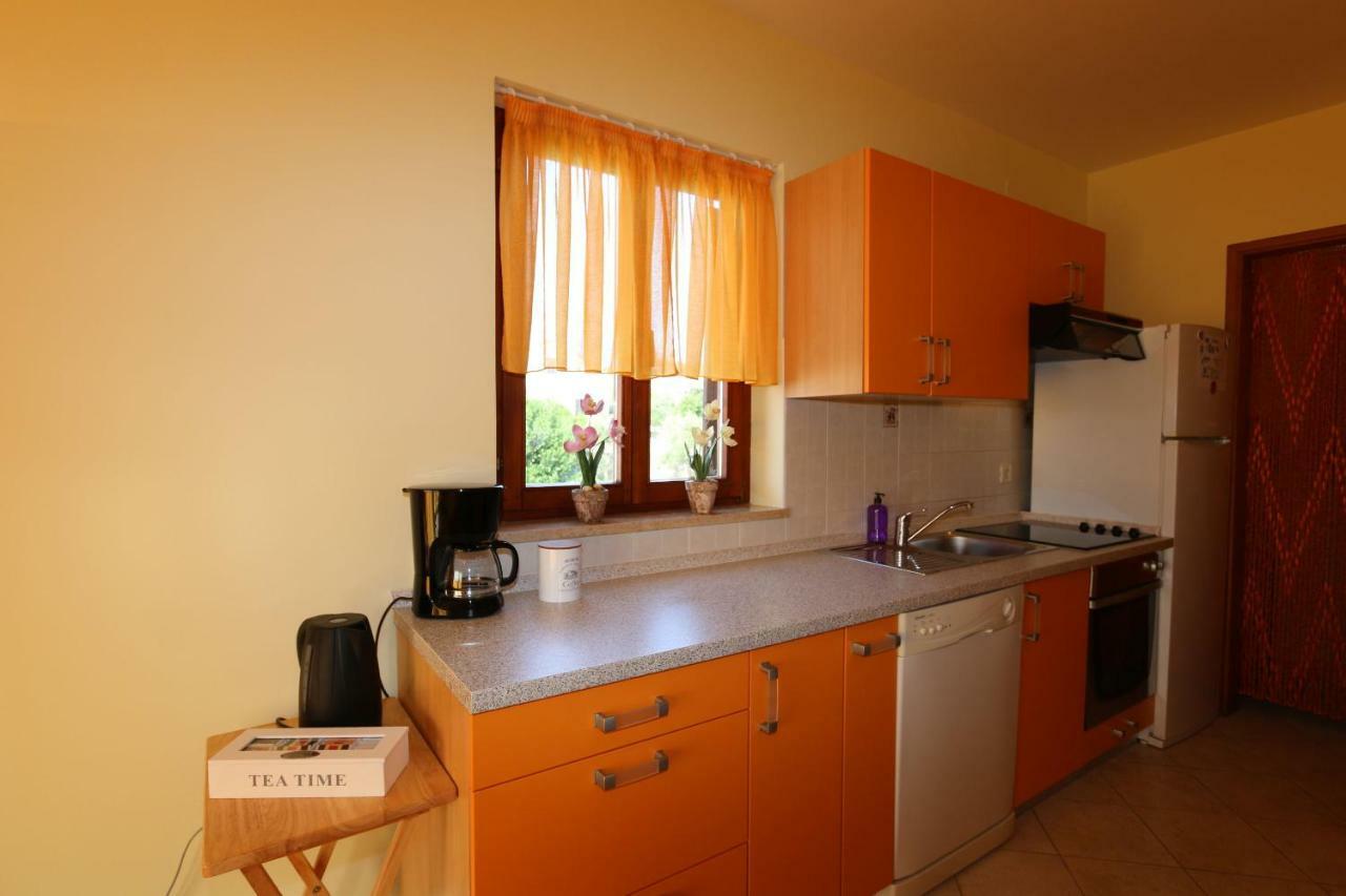 Apartment Dina シロ エクステリア 写真